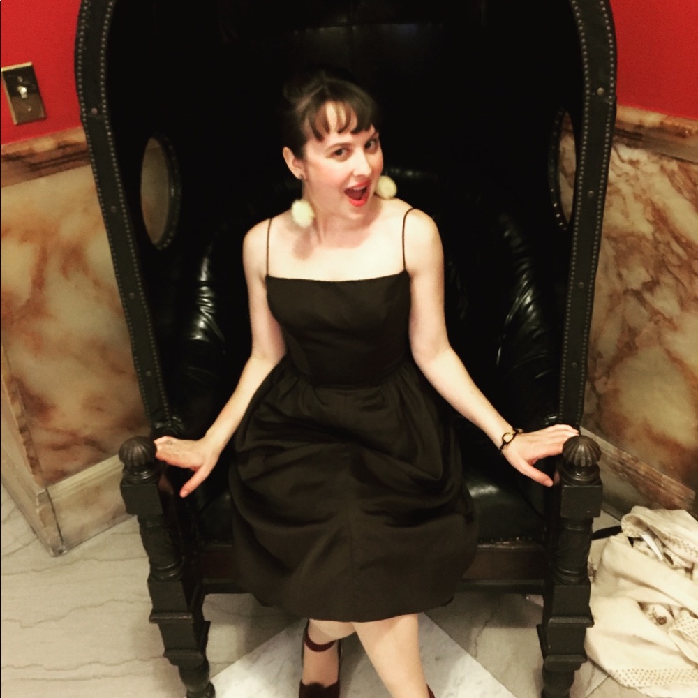 Meet your Posher, Caitlin